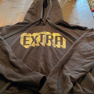 I’am selling this throw over only worn twice will be washed before shipping.